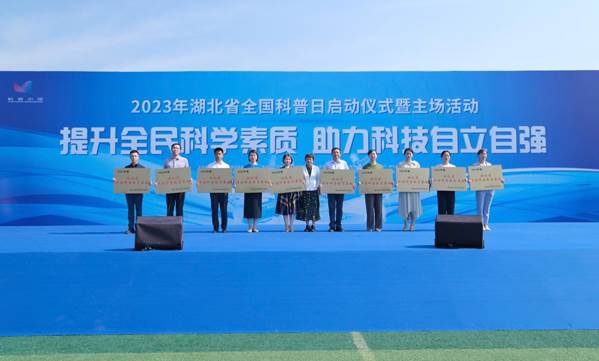 说明: //www.zipaicn.net/__local/5/0E/08/C399D0291BBBD4C88C0CC6D87E8_A8B92668_2C2E3.jpg?e=.jpg